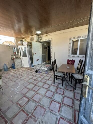 hökməlidə: Hökməli 3 otaqlı, 81 kv. m, Kredit var, Orta təmir — 2