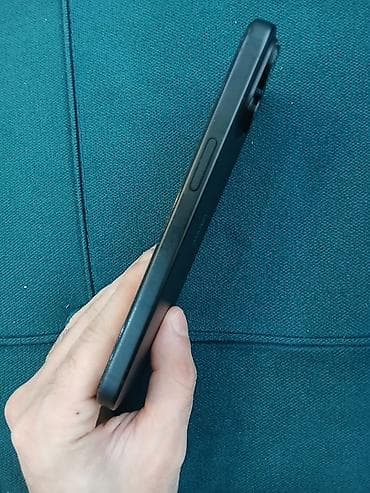 iphone ipad: IPhone 15, 128 GB, Qara, Face ID — 4