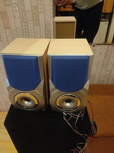 ucuz maqintafon: İki ədəd masaüstü akustik kolon - Korpus: açıq ağac tonlarında, ön — 1