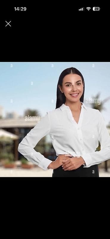 chat operator vakansiya: Hostes, qeydiyyatçı tələb olunur, 18-29 yaş, 1-2 illik təcrübə — 1