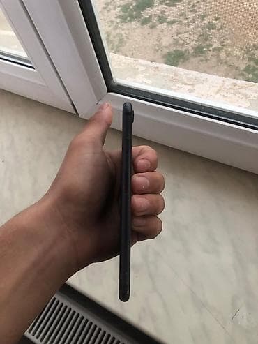 iphone 7 qara: IPhone 7, Qara — 6