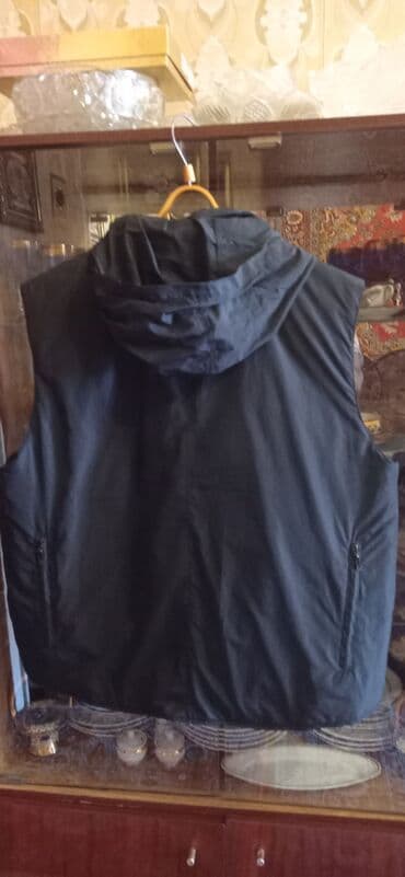 kişi ucun klassik qara kostyum: Kişi üçün gara ciletka təzədir — 2