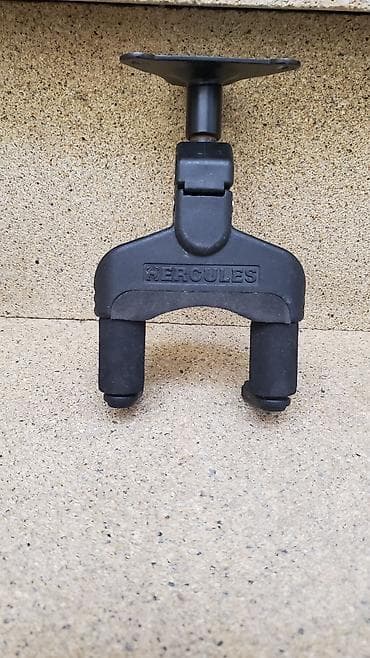 elektro gitarlar: Hercules divar/çəpər montajlı gitar asqısı - Brend: Hercules (gövdədə — 2