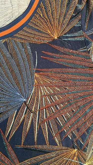 Qadın köynəyi – tropik yarpaq naxışlı - Rəng və naxış: Tünd göy fonda — 3