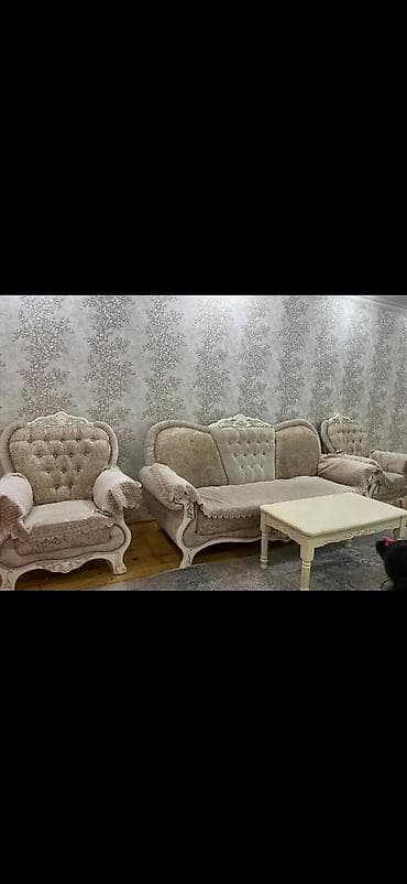 2 ci əl stullar: Divan — 1