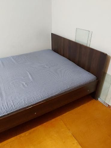 metlax satilir: Taxt satılır. Polşa istehsalı. Çox keyfiyyətli taxtdır — 3