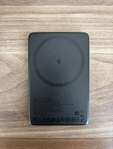 macbook pro adapter: Powerbank 5000 mAh, İşlənmiş — 1