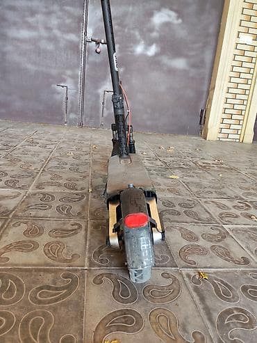 elekt: Salam xiaomi scooter 5 pro du ideal vəziyyətdə 60km məsafə 25 sürət 3 — 3