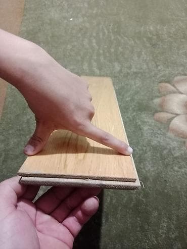 Laminat: Məhsul: Laminat döşəmə paneli (klik birləşmə) Xüsusiyyətlər: - Dekor — 3