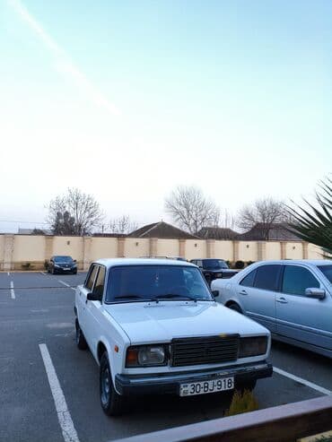 vaz 2107 kreditle satisi: Model: Lada 2107 Kuzov: sedan, ağ rəng Sürətlər qutusu: mexaniki Ön və — 7