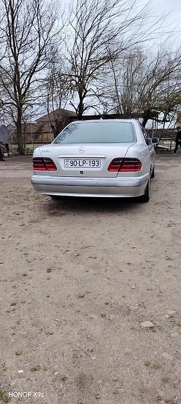 range rover 2018 qiyməti: Salam bu maşın satılır reyal alıçı axdarılıl il 1999 du mator 2 di — 5