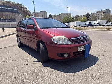 corolla toyota: Toyota Corolla Fielder, universal kuzov, qırmızı rəng. Texniki — 2