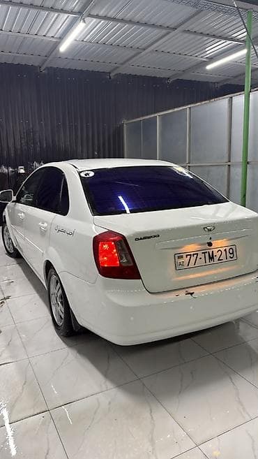 sud ceni: Daewoo Gentra: 1.6 l | 2014 il — 2