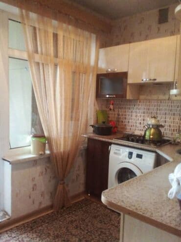 9 ci mikrorayon satilan evler: Bakı, 4 otaqlı, Köhnə tikili, 90 kv. m — 5