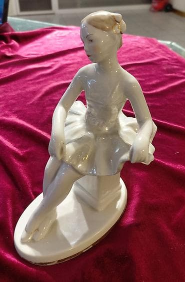 Fiqur, Keramika, rəng - Ağ