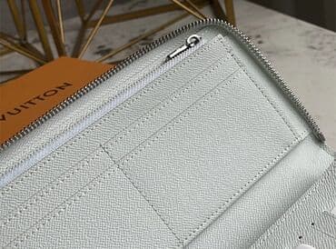 pul yığmaq ucun qab: Pulqabı, Eko dəri, Yeni — 8