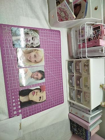 K-pop fotokartları (idol fotocard seti) əllə işlənilip əsla bükülmür — 1