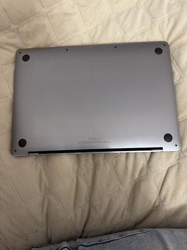 macbook pro 17: Apple MacBook Pro 13" (Space Gray) - Ekran: 13.3" Retina, True Tone - — 2