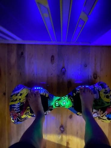 Elektrik nəqliyyatı: Hoverboard (öz-özünə balanslayan skuter) - Təkər ölçüsü: 8 düym — 5