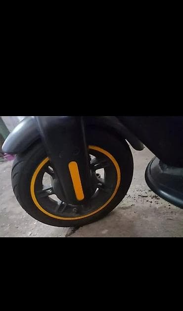 electro samokat: İşlənmiş Elektrik samokat 10", 501 - 750 Vt, > 45 km/s — 5