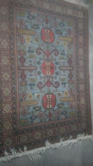 Qədimi üslubda əl toxuması xalça - Naxış: Qazax/Şərq motivli