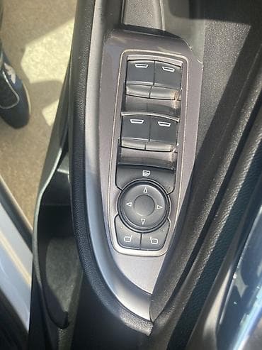 bmw e36 stop: Chevrolet Malibu: 1.5 l | 2019 il 249353 km Sedan — 5