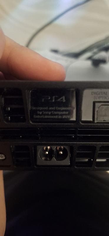 mx 4: Sony PlayStation 4 (PS4) – Original model Komplekt: - PS4 konsolu — 3