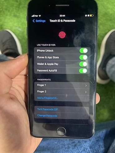 playsation 4: IPhone 8 Plus, 64 GB, Space Gray, Barmaq izi, Simsiz şarj — 7