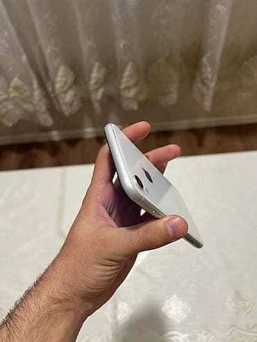 iphone x ucuz qiymete: IPhone Xr, 128 GB, Ağ, Face ID — 6