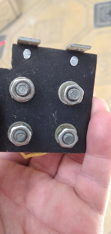 islenmis sazz modem satilir: Məhsul: Köhnə tip dörd dioddan ibarət AC→DC körpü doğrulducu modulu — 4