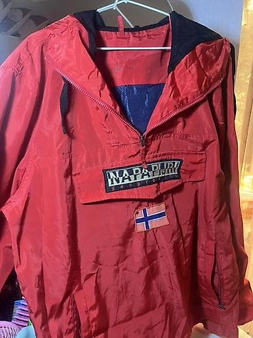 pencəy: Napapijri “Geographic” anorak-kurtka - Rəng: parlaq qırmızı, iç hissə — 1