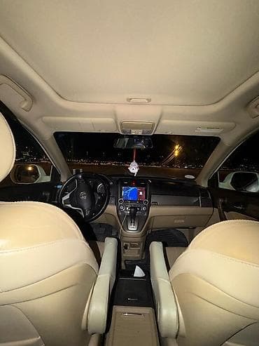 lada teker: Honda CR-V: 2.4 l | Krossover — 4