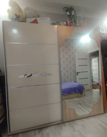 4 qapılı şkaf: İşlənmiş, 2 qapılı Düz dolab, Qarderob, paltar dolabı — 1