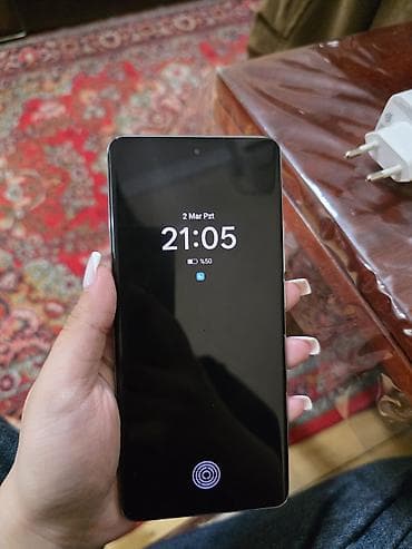 oneplus 10 pro: Xiaomi 12, 256 GB, 
 Barmaq izi — 3