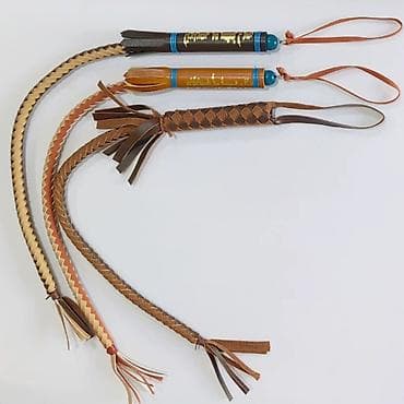 dəri aləti: Dəri hörmə qamçı dəsti Məhsulun təsviri: - Əl işidir, təbii dəridən — 1