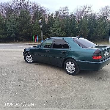 topdan teker satisi r16: Mercedes-Benz C-Class: 1.8 l | 1999 il Sedan — 2