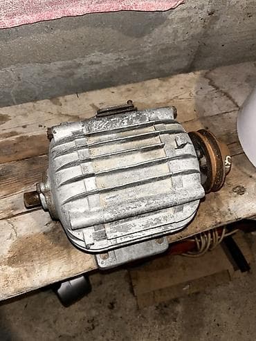 сварочный аппарат лошадь 500: 3 faza elektrik matoru təcili satılır. 220 voltla da işlətmək olar — 1