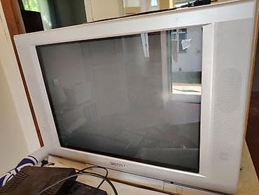 Toshiba katod-şüa borulu (CRT) televizor - Geniş ekranlı model, ön