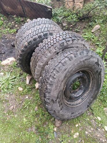 tekərlər: Məhsul: 4 ədəd avtomobil şini disklərlə birlikdə. Xüsusiyyətlər: - — 4