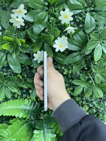 iphone xr 64 gb qiymeti: IPhone Xr, 256 GB, Ağ, Zəmanət, Face ID — 3