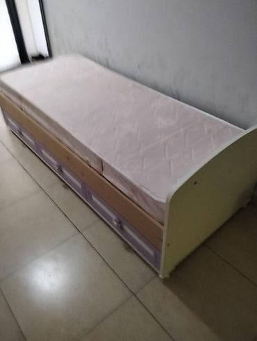 Oğlan və qız üçün, Çarpayı, Bazalı, Matras ilə, Siyirməli