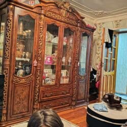 Stend vitrinləri: Şüşəli dolab vitrini, İşlənmiş, Ünvandan götürmə — 3