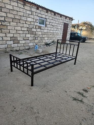manej kravat: Metal çarpayı çərçivəsi - Tək nəfərlik ölçü (təxmini 90x190 sm). - — 2