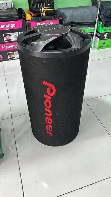 Aktiv sabvufer 350 rms - 1300w 
Teze kimidi mawini satdim deye satiram