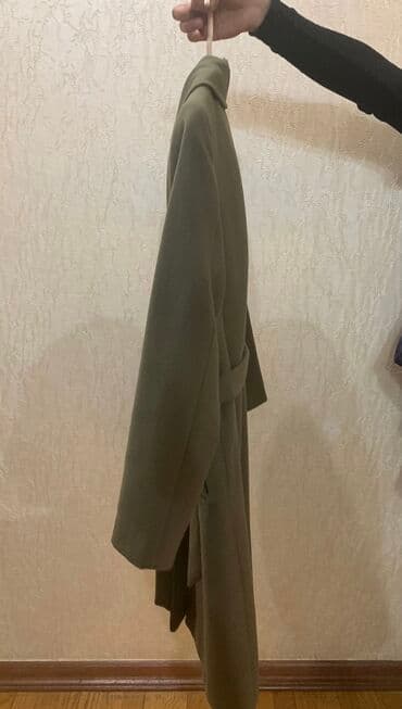 Yeni kimidir, 1-2 defe geyinilib,temiz kasmirdir, artiq eynine olmur lalafo.az -da Yeni kimidir, 1-2 defe geyinilib,temiz kasmirdir, artiq eynine olmur