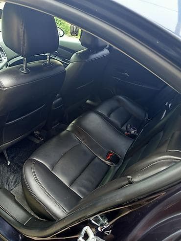24 maşın: Chevrolet Cruze: 1.4 l | 2015 il 260000 km Sedan — 2