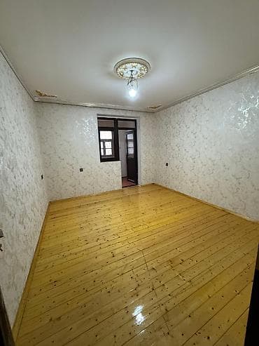 vasmoyda kiraye ev: Bakixanovda serfeli qiymete doqum evinin yaxinliqinda 1/5 mertebesinde — 10