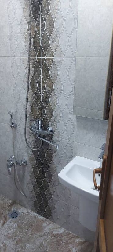 yeni yasamalda yeni tikili binalar: Nərimanov rayonu,Aşıq Alı küçəsi,Gənclik restoranının arxasında.9 — 5