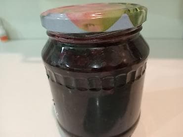 Qaraqat(smorodina) mūrebbesi 800qram banka 5 manat