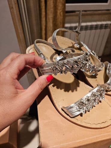 босоножки 27 размера: Elle, Размер: 35, цвет - Золотой, Новый — 2